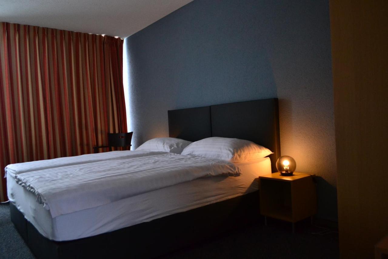 Hotel Les Rives Du Doubs Les Brenets Zewnętrze zdjęcie