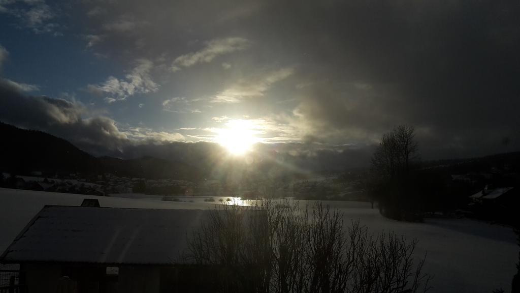 Hotel Les Rives Du Doubs Les Brenets Zewnętrze zdjęcie