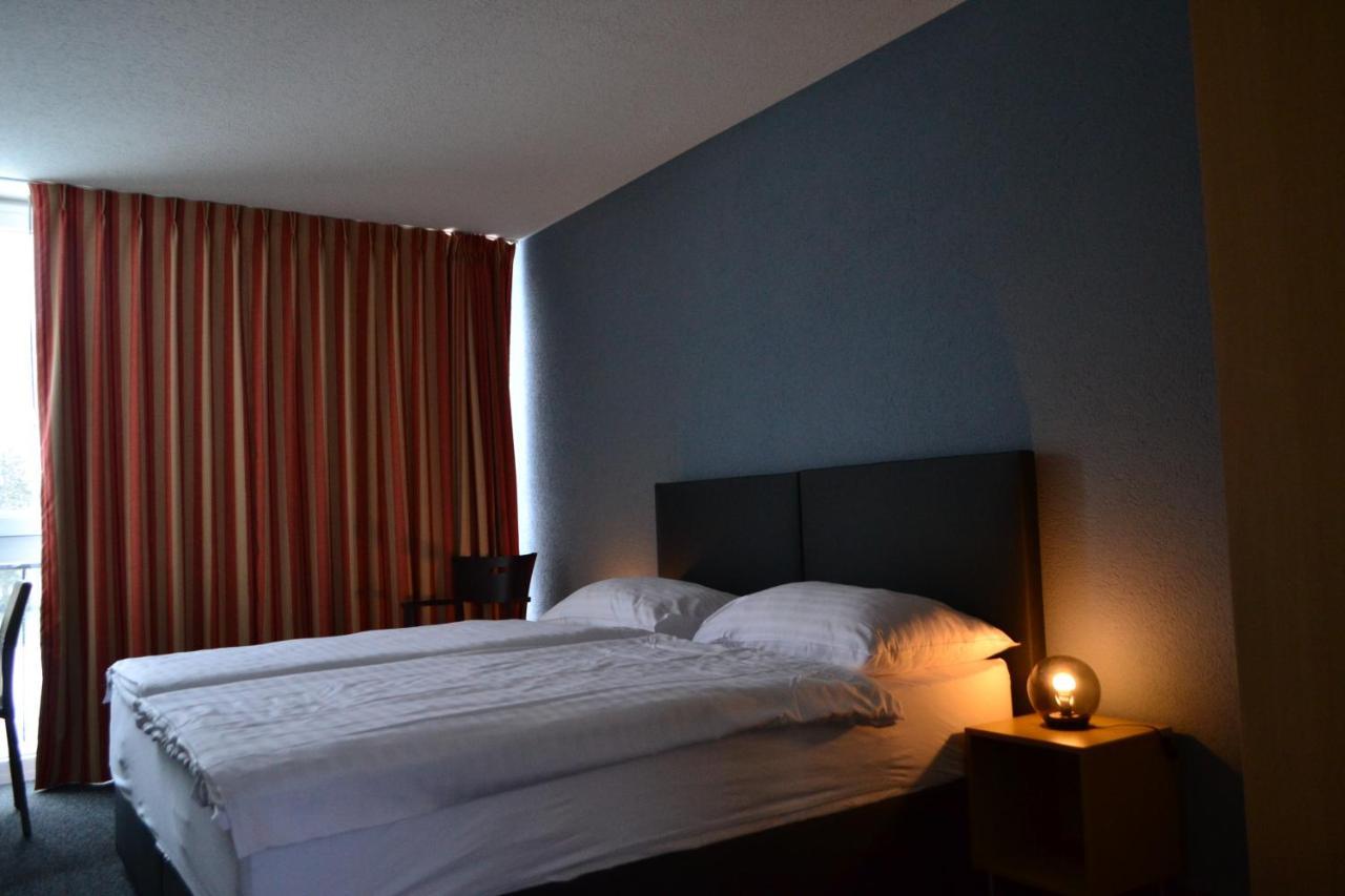 Hotel Les Rives Du Doubs Les Brenets Zewnętrze zdjęcie