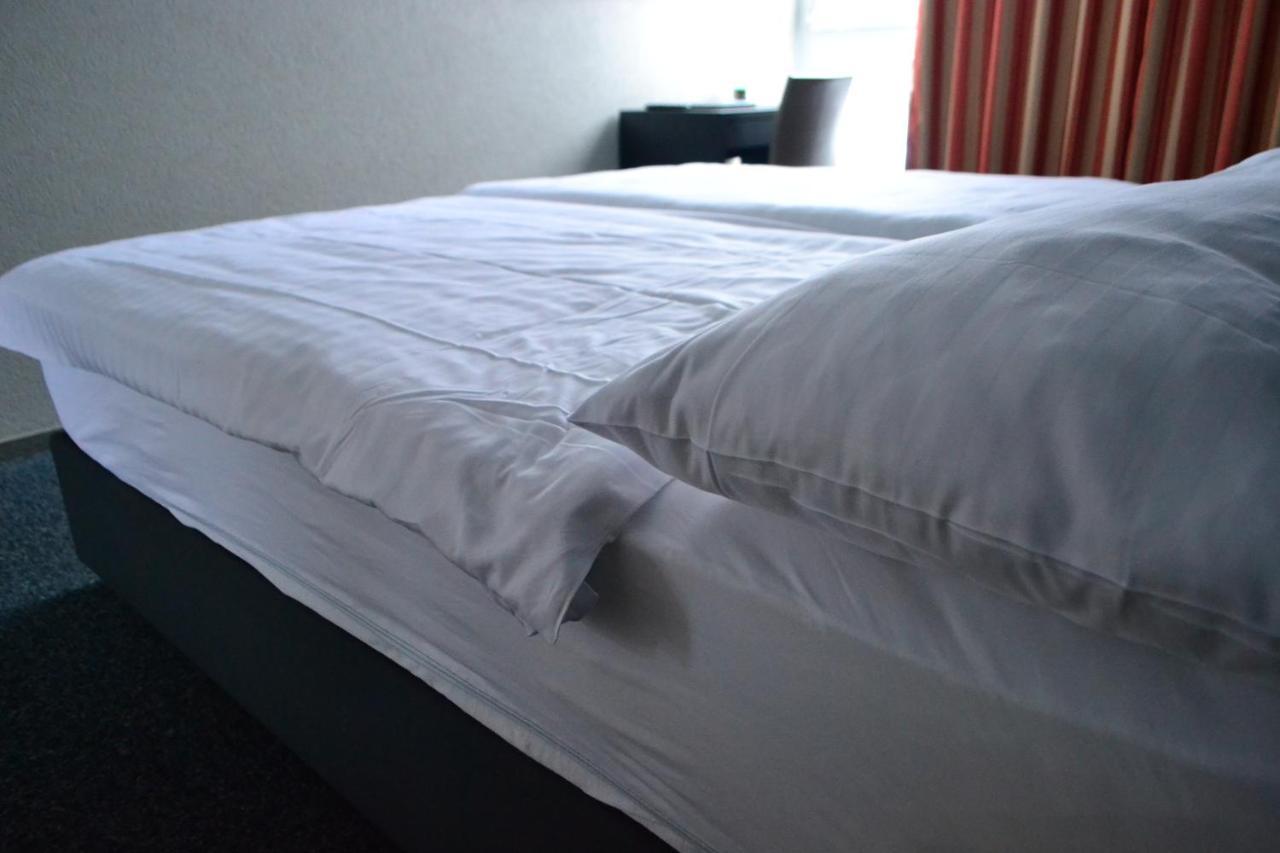Hotel Les Rives Du Doubs Les Brenets Zewnętrze zdjęcie